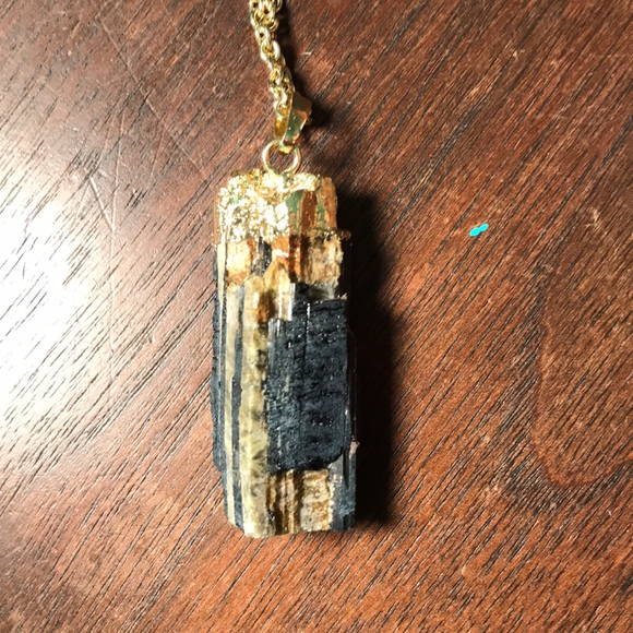 long layering rock necklace - Picture 2 of 2
